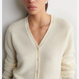 Lord & Taylor Cream Cashmere V-Neck Sweater